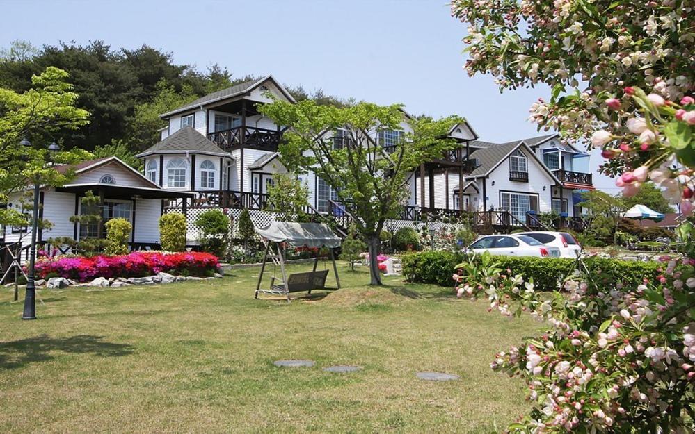 Four Season Pension Taean Exterior photo