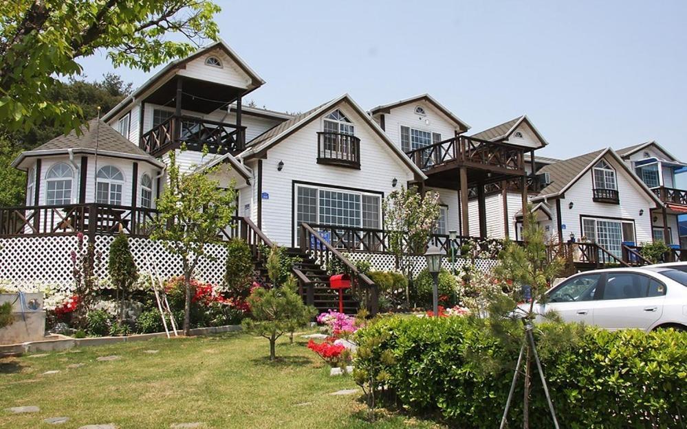 Four Season Pension Taean Exterior photo